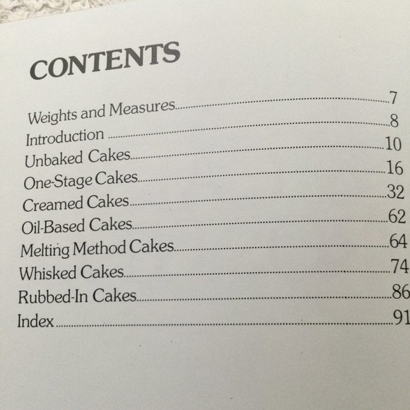 CAKES & CAKE DECORATING  1978 - Picture 3 of 6